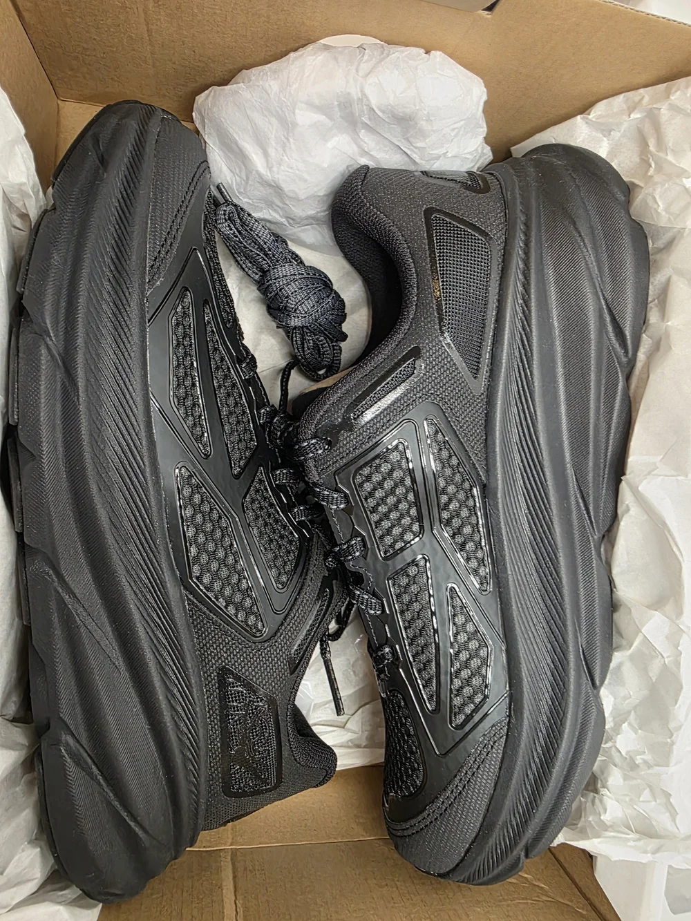 Hoka U Clifton One9 Black Men's Size 7.5 / Womans 8.5